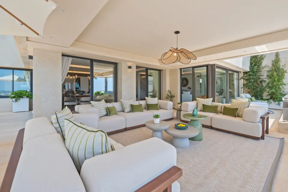 Feroz — Penthouse à Nueva Andalucía