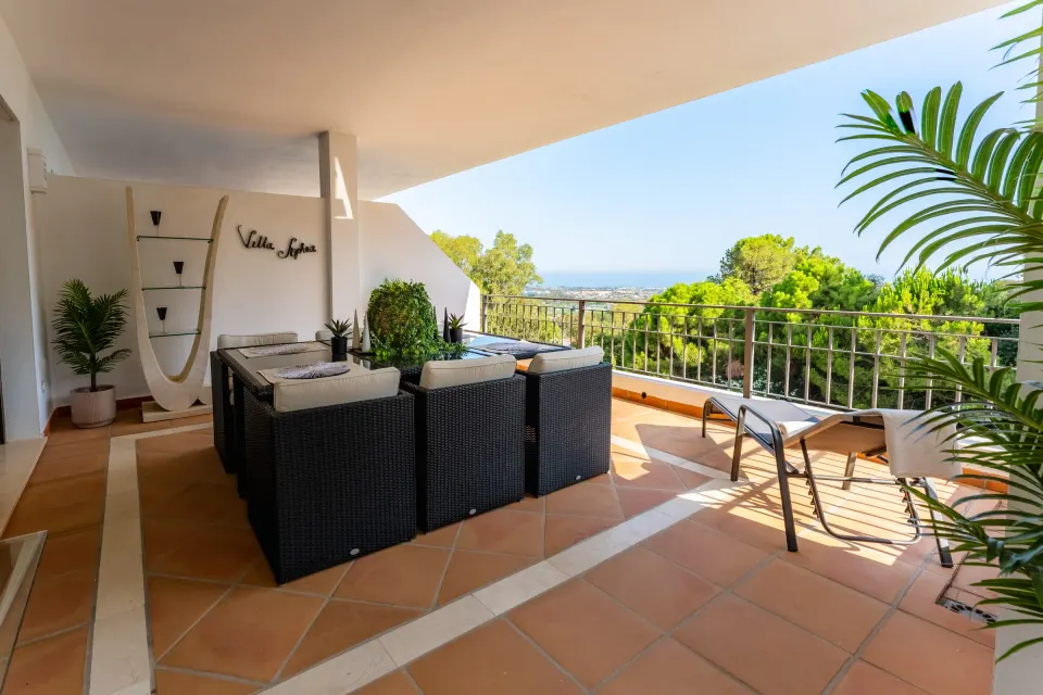 La Quinta Greens — Appartement d'angle avec vue sur le golf et la mer