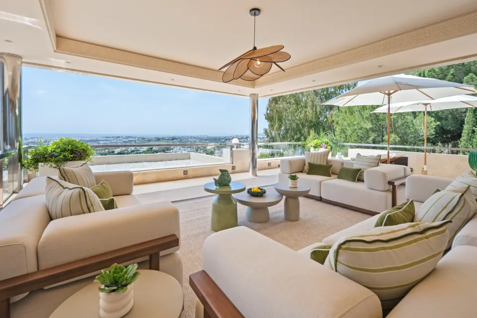 Feroz — Penthouse à Nueva Andalucía