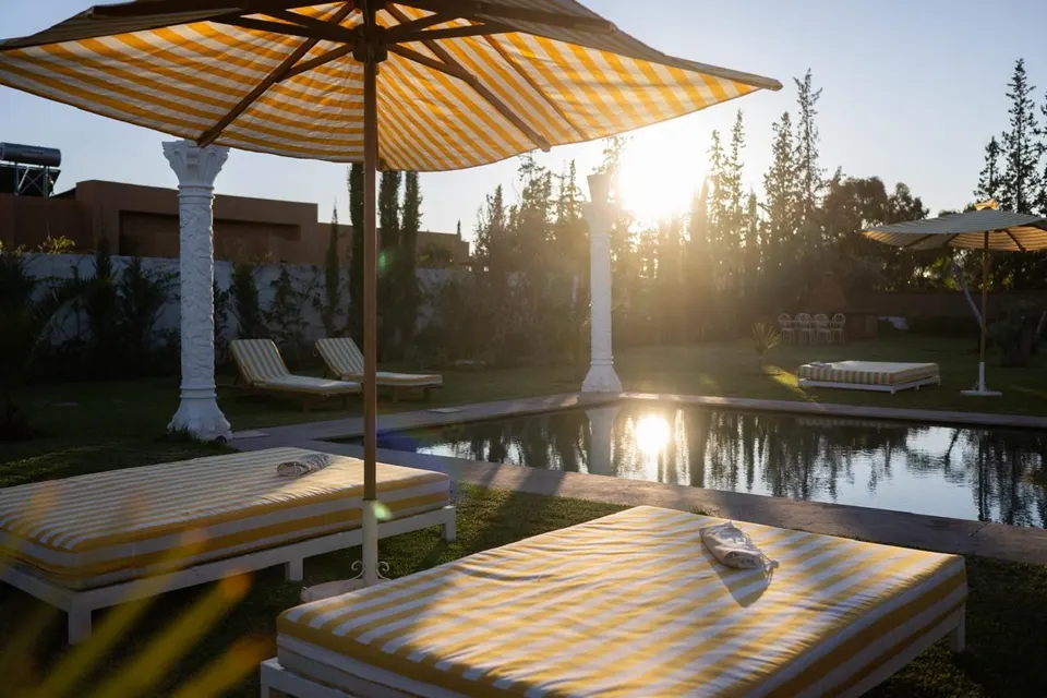 Villa neuve avec piscine et grand jardin, route de Ouarzazate, Marrakech