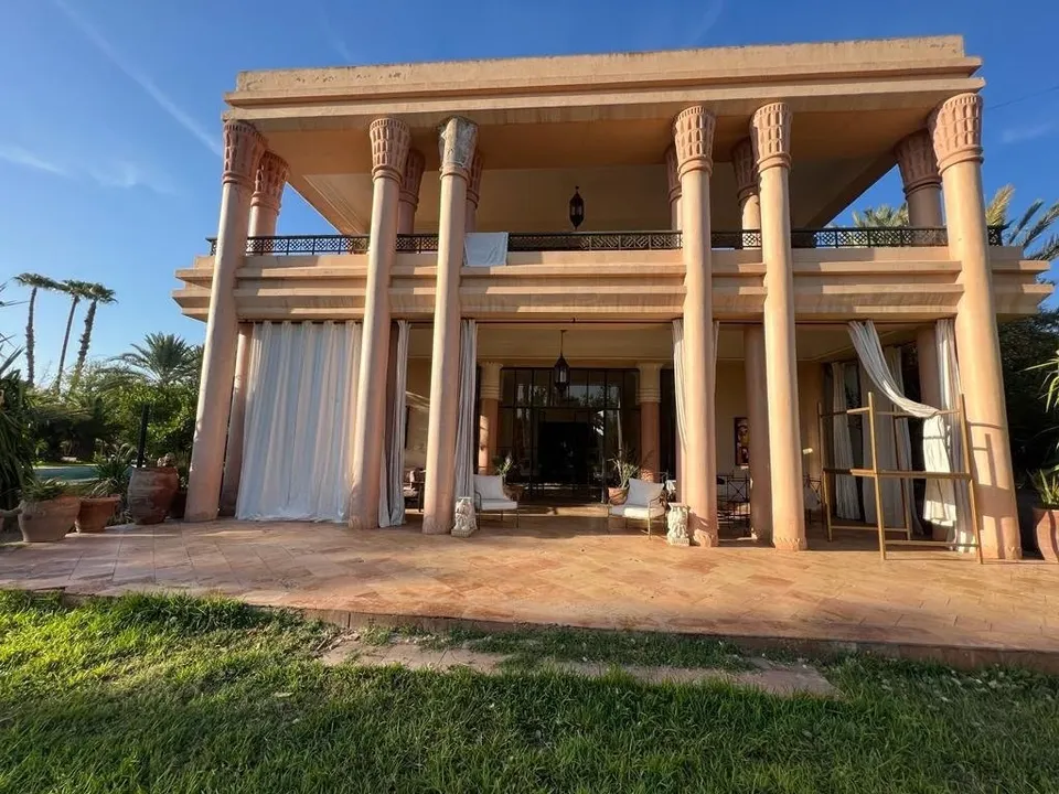 Villa avec piscine et jardin de palmiers, Marrakech