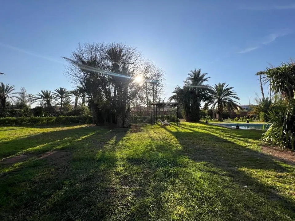 Villa avec piscine et jardin de palmiers, Marrakech