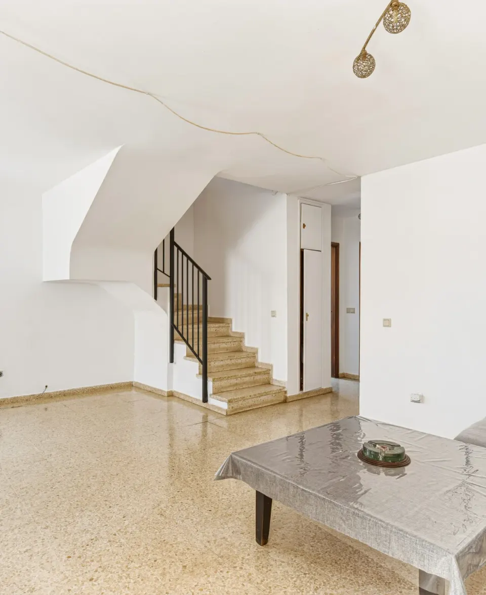 Nueva Atalaya — Maison de ville à Estepona