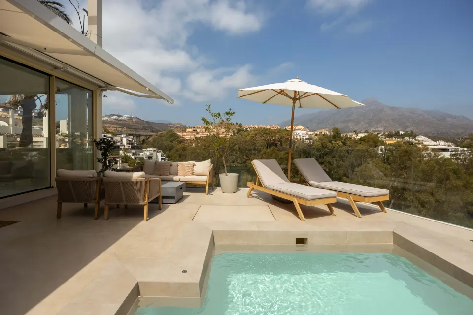 Les Belvederes — Appartement à Nueva Andalucía