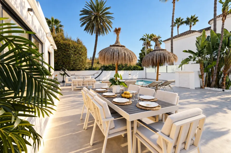 Alfresco dining