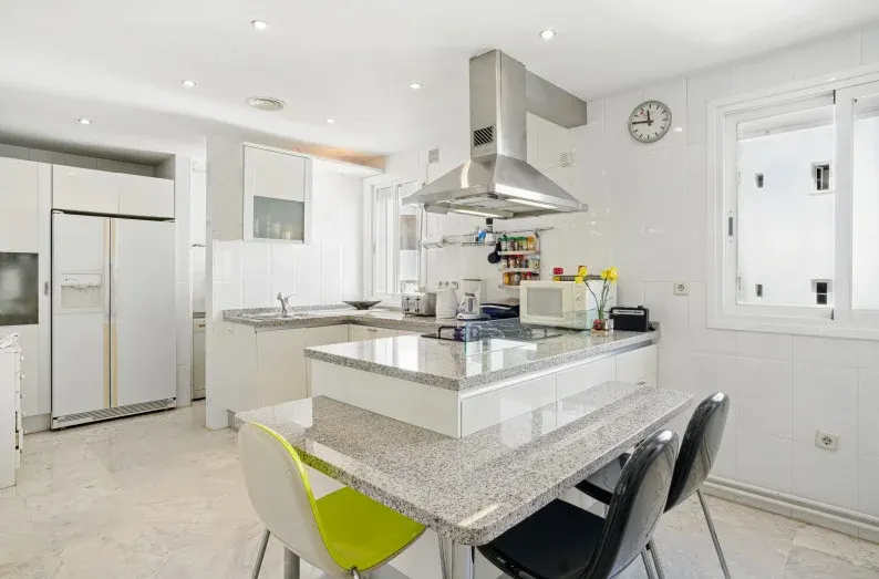 Marbella Real — Penthouse à Marbella Golden Mile
